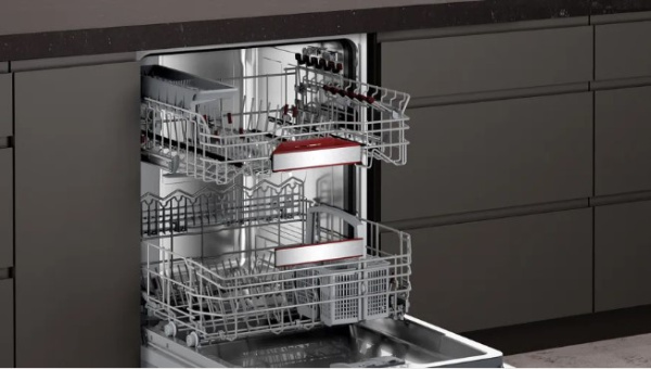 S197EB802E4.jpg