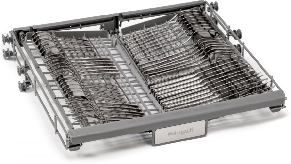 1390784_v04_b 04_02_2024 21_12_30.jpg